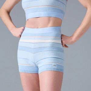 ALO Yoga Sport Play High-Waist Knit Short Seashell Blue Ivory sz LARGE